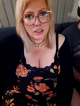 LexySaint online show from September 10, 2025, 6:18 pm