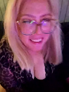 LexySaint online show from September 16, 2025, 4:52 pm