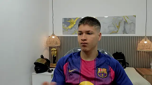 AlessandroFranco online show from April 11, 2026, 2:21 pm