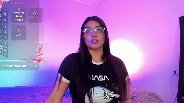 soyanny-777 online show from March 28, 2026, 2:34 am