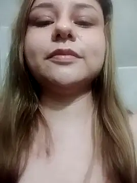 jennyyhottt online show from July 17, 2026, 10:23 am