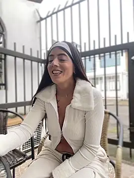 Electra Pinkk online show from March 27, 2026, 1:56 pm