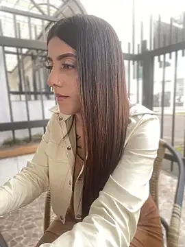 Electra Pinkk online show from April 10, 2026, 2:02 pm