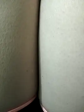 Amanda  ena- online show from April 15, 2026, 2:43 pm