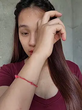 -Hicici- online show from April 17, 2026, 1:41 am