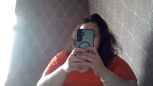 Snapshot of DollyGersonn chatting on June 23, 2026, 6:33 am DollyGersonn online show from June 23, 2026, 6:33 am