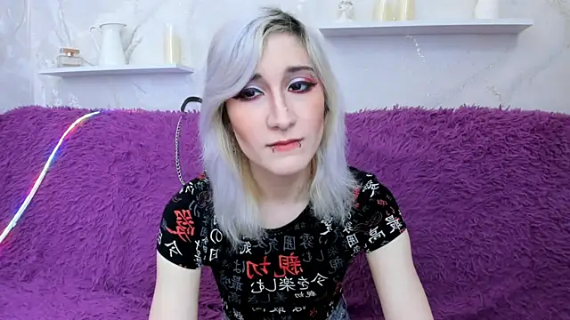 DianaBardot online show from May 18, 2026, 9:36 am