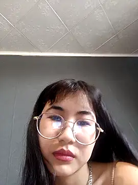 Rina 333 online show from March 16, 2026, 5:04 am