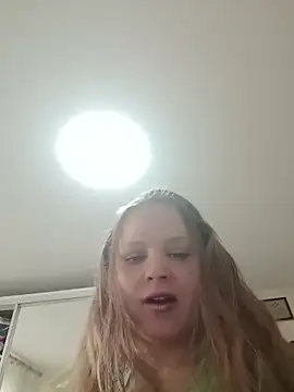 -BeverlyHills- online show from April 19, 2026, 8:26 am