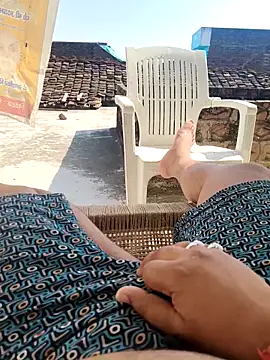 Desii rockstarr online show from March 26, 2026, 4:00 am