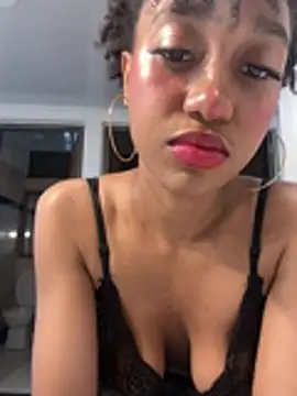 AmaraMonet online show from April 1, 2026, 4:26 pm