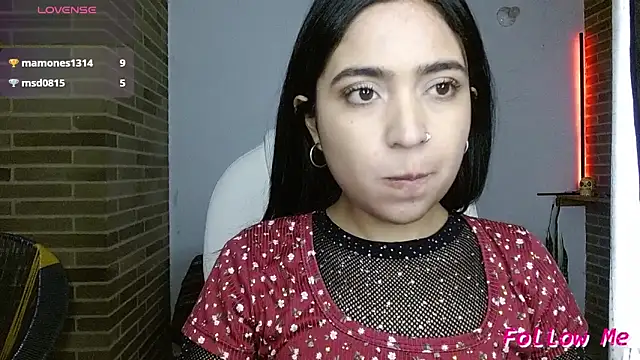 sweet-little online show from March 18, 2026, 6:53 pm