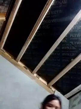 YAONIKUTE online show from April 14, 2026, 9:47 am