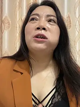 yu19988 online show from April 11, 2026, 12:40 am