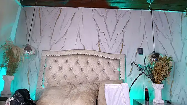 Lickpink1 online show from March 28, 2026, 3:18 am