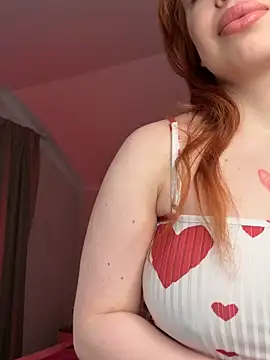 Snapshot of RedheadQueen_ chatting on May 2, 2026, 2:11 pm RedheadQueen online show from May 2, 2026, 2:11 pm
