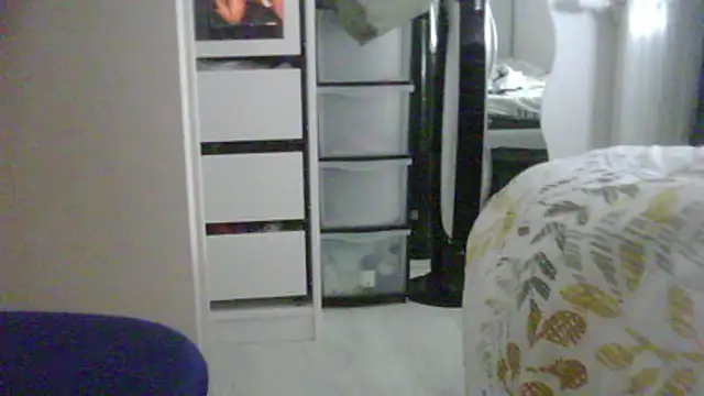 steven mar43684 online show from April 22, 2026, 11:39 am