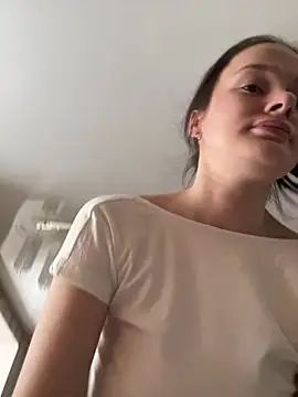 AuraaNova online show from March 15, 2026, 3:24 am