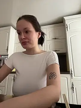 AuraaNova online show from March 27, 2026, 3:59 am