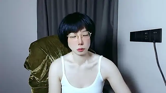 lin lin 520 520 online show from May 26, 2026, 3:32 pm