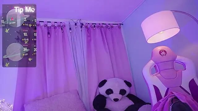 nahomy 2308 online show from March 24, 2026, 1:33 pm