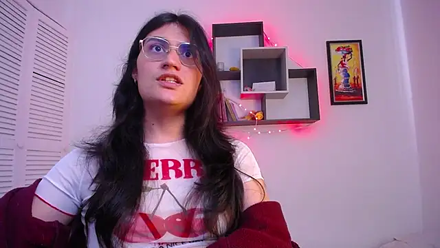 selene cutie online show from March 12, 2026, 4:22 pm