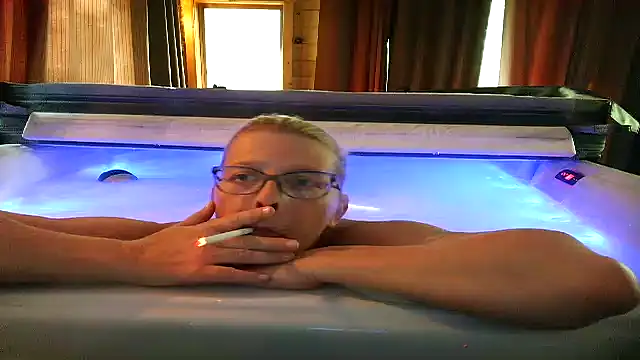 Stickywethoney online show from May 22, 2026, 12:47 pm