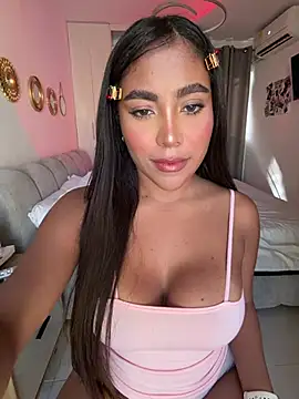 SaraValentina11 online show from April 15, 2026, 8:31 pm