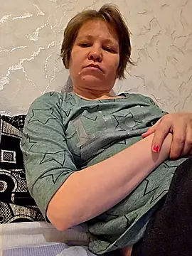  LOLA-LOLA  online show from April 7, 2026, 3:47 pm