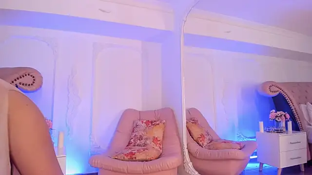 LucianaBlanco  online show from March 26, 2026, 9:56 pm