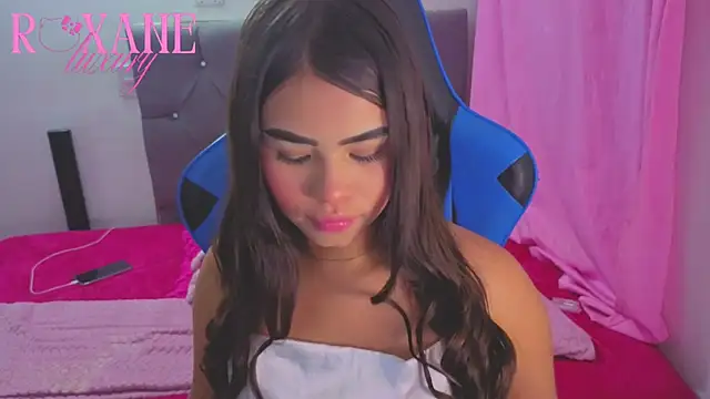 Roxan Luxe online show from March 25, 2026, 12:44 am