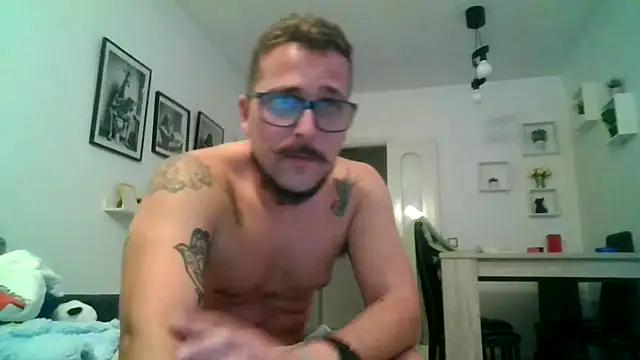 yanick931 online show from April 10, 2026, 11:56 pm