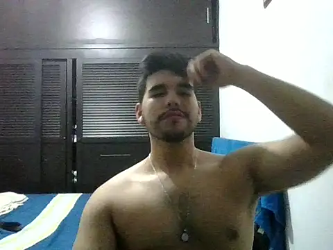 LatinBeardCali online show from April 11, 2026, 6:43 am