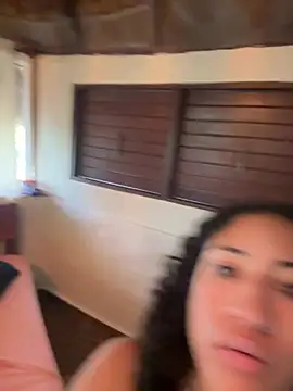 LatinaLoka online show from April 11, 2026, 2:10 pm