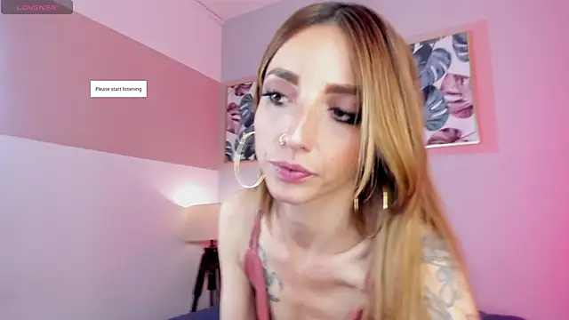 sidneey lovee online show from April 17, 2026, 6:22 pm