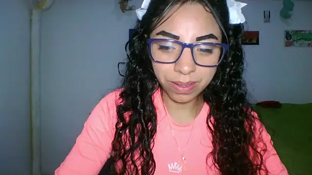 nataliesweet 22 online show from March 31, 2026, 1:40 am