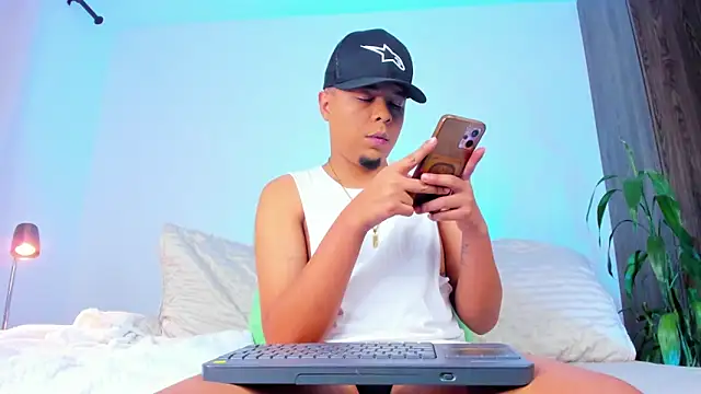 Randdy 333 online show from March 11, 2026, 6:18 am