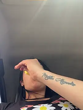 leila moretti online show from April 1, 2026, 7:11 pm