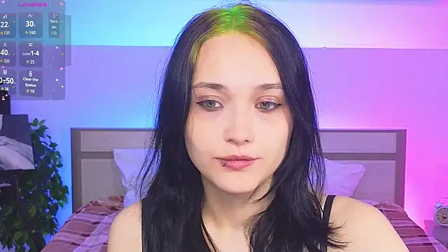 DarcyBlackwood online show from April 13, 2026, 1:42 am