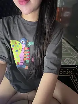 Nanasexy68 online show from April 29, 2026, 4:05 am