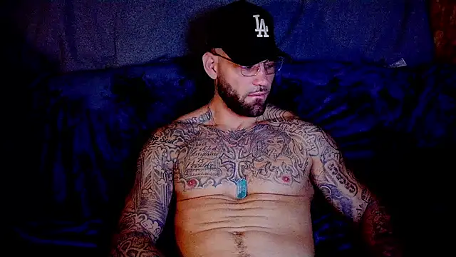 Snapshot of Tattedjefe chatting on July 17, 2026, 7:49 am Tattedjefe online show from July 17, 2026, 7:49 am