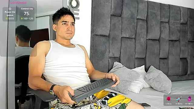 Christopher Harris  online show from April 15, 2026, 9:37 pm