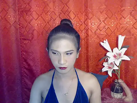 Exoticcashly online show from April 14, 2026, 5:12 am