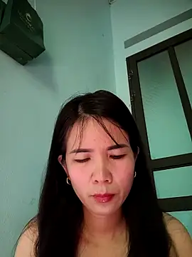 Geelio-playsx24 online show from May 18, 2026, 1:39 am