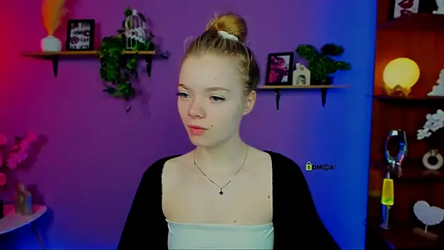 maddy moah online show from April 18, 2026, 5:43 am