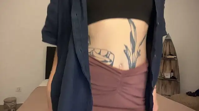 RoxyWet online show from April 13, 2026, 1:26 pm