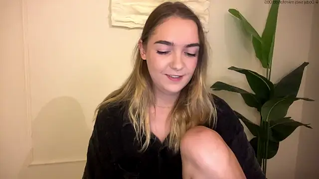 RoxyWet online show from May 31, 2026, 12:22 pm