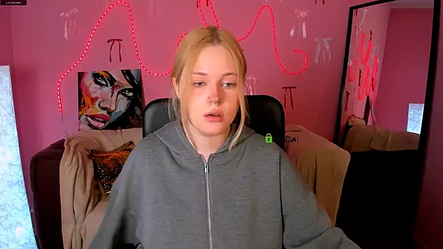 trixy melison online show from April 4, 2026, 9:16 am