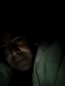 andras3459 online show from April 17, 2026, 3:09 am