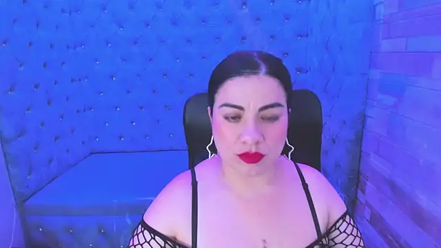 Emilyy Moon  online show from June 3, 2026, 3:40 am